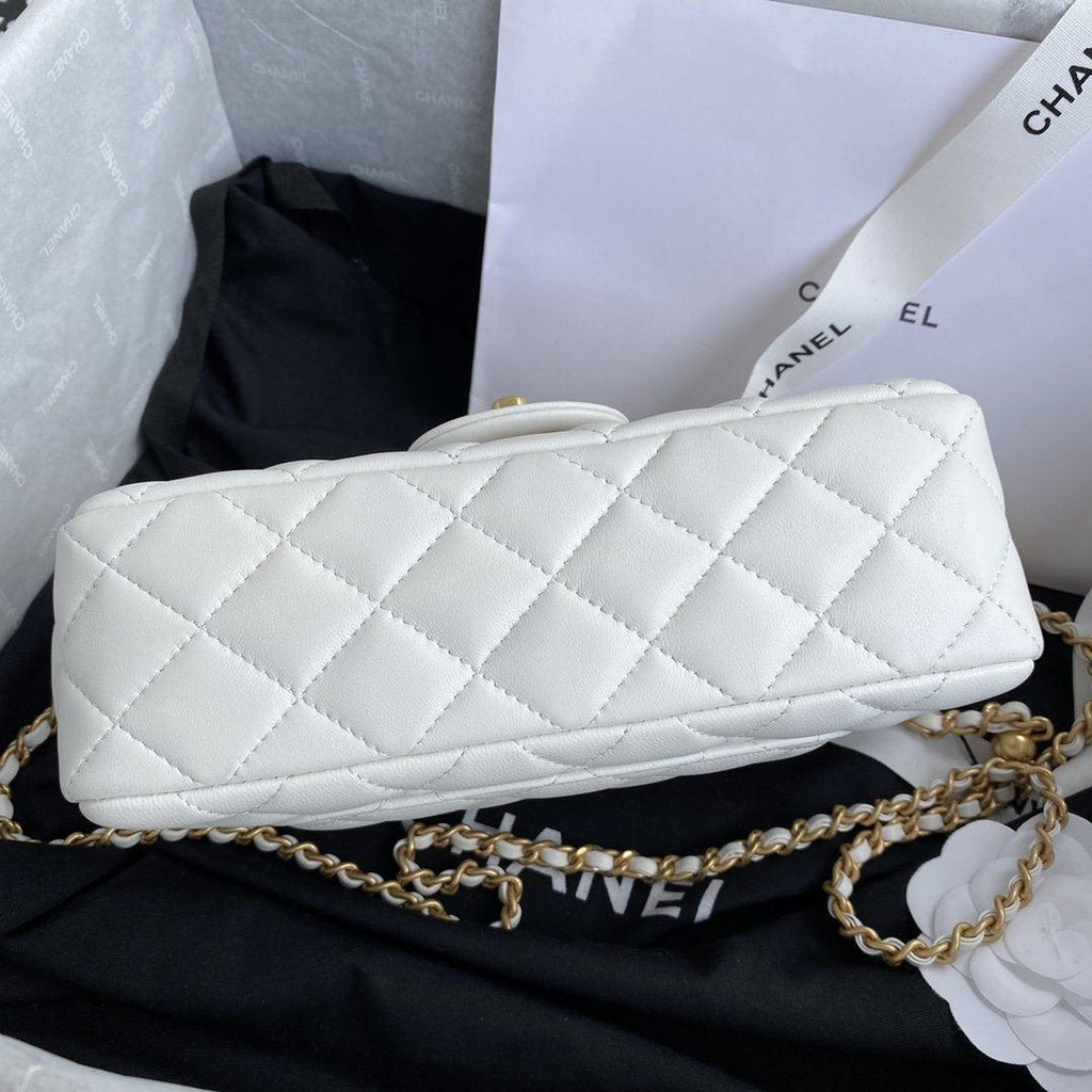 Chanel Pearl Crush Mini Flap Bag product image 4, provided for visual reference and product detail review