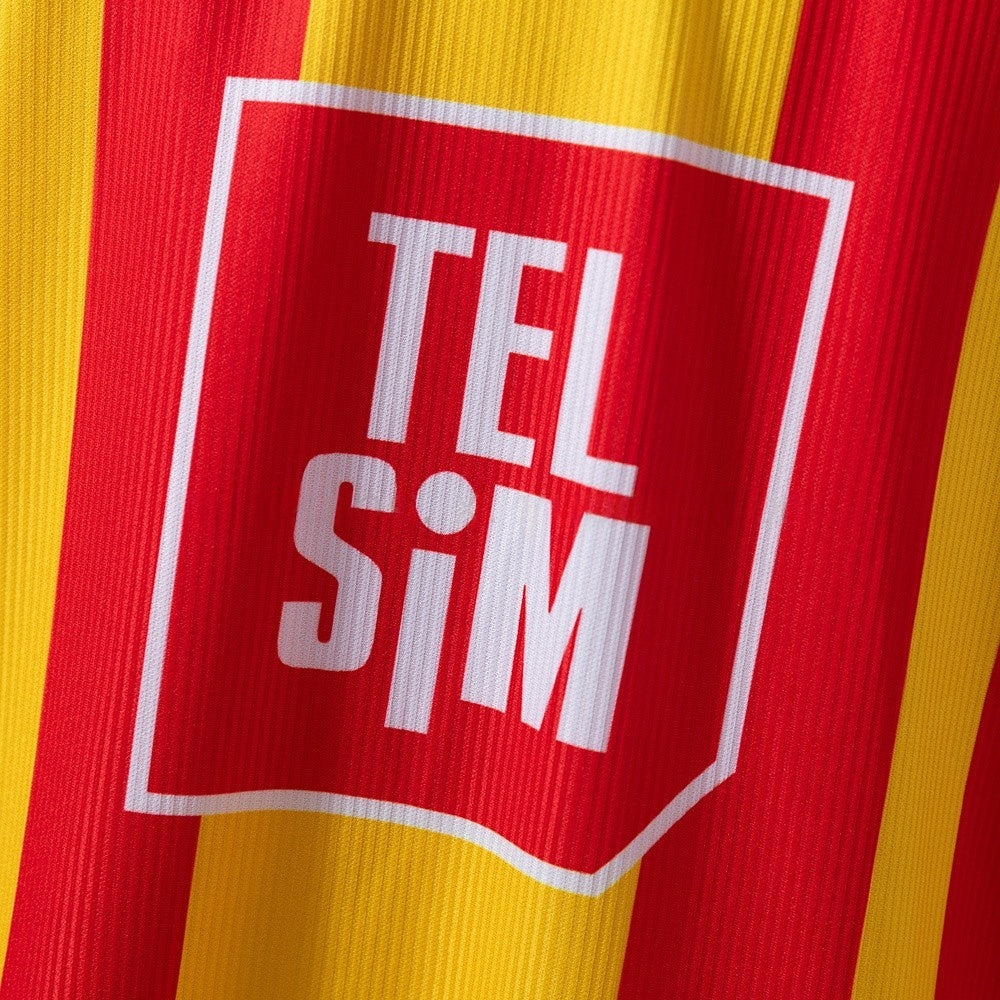 Galatasaray Jersey 1999-00 Home Retro Football Kit product image 6