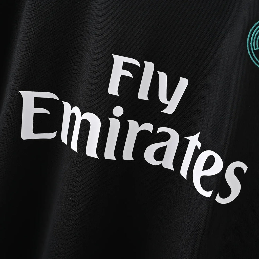 Retro-Real-Madrid-Away-Kit-17/18-Football-Jersey product image 5
