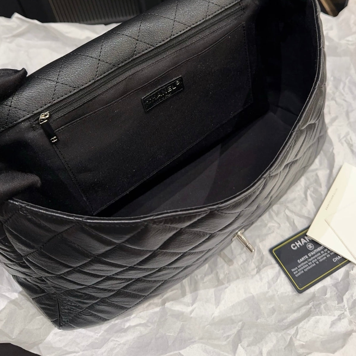 Serenityll 2001115 Chanel Bag product image 3, provided for visual reference and product detail review