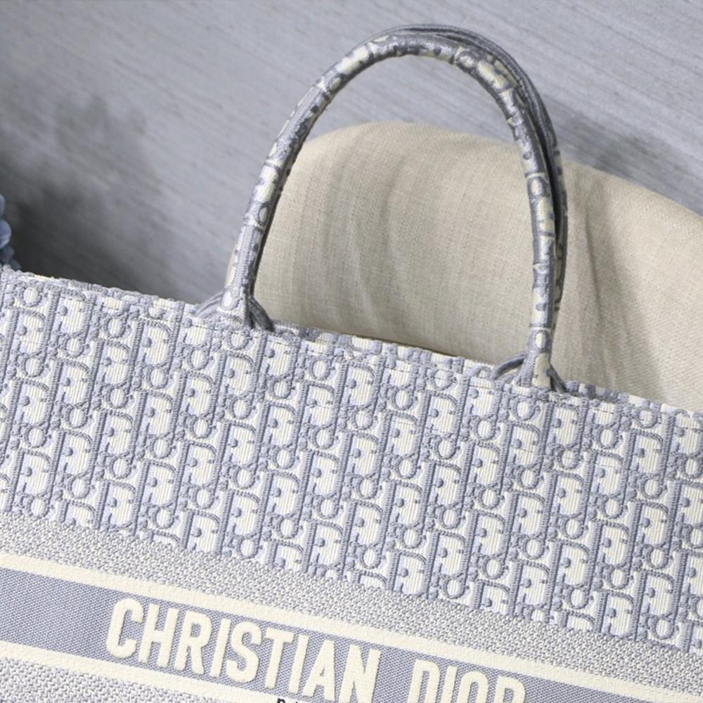 Dior Book Tote product image 6, provided for visual reference and product detail review