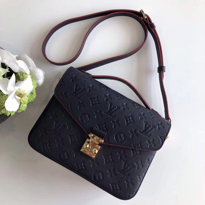 Louis Vuitton Pochette Metis product image 2, provided for visual reference and product detail review
