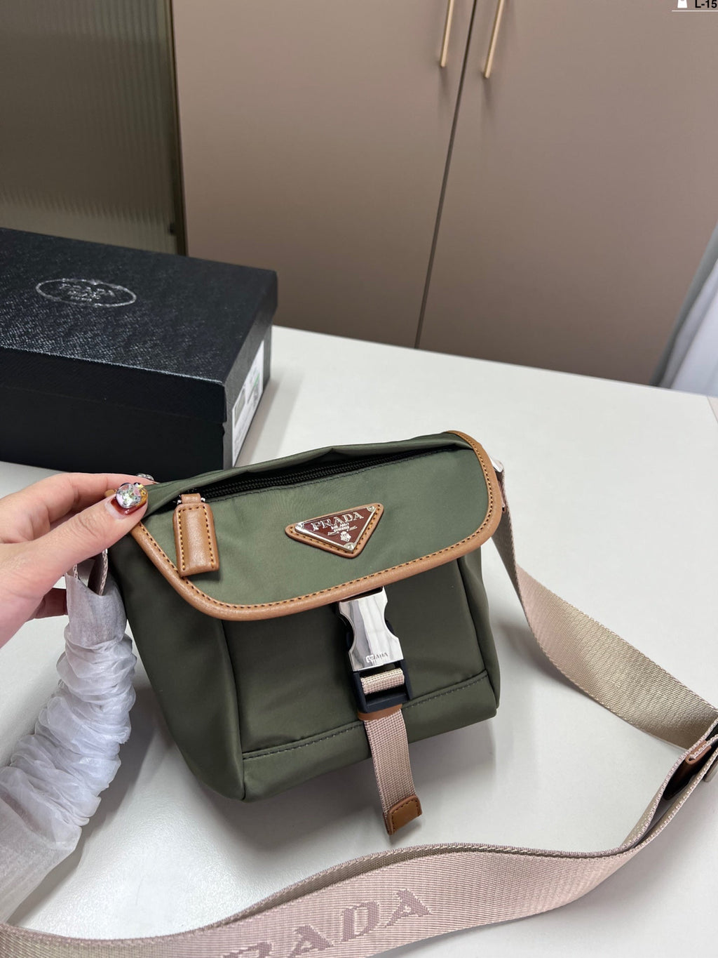 Prada Vintage Messenger Bag Crossbody - Green product image 1, provided for visual reference and product detail review