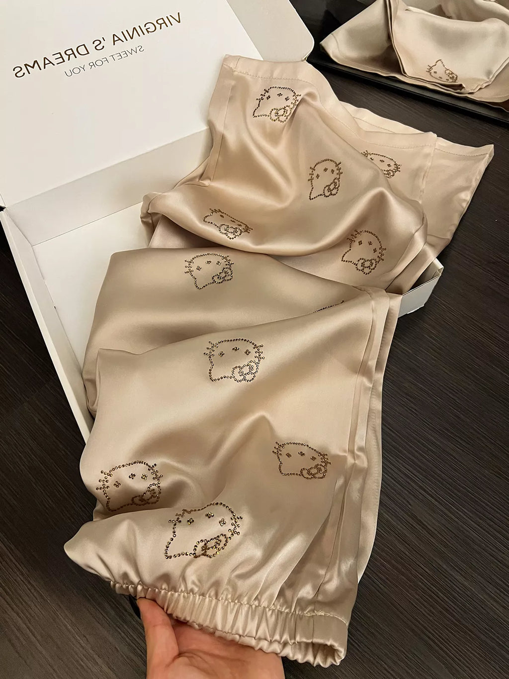 Hello Kitty Silky Pajama Set product image 6, provided for visual reference and product detail review