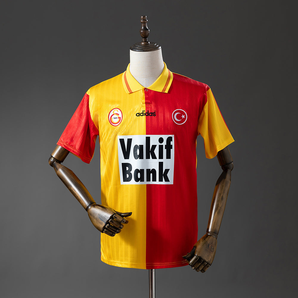 Galatasaray Jersey 1996-97 Home Retro Football Kit product image 1