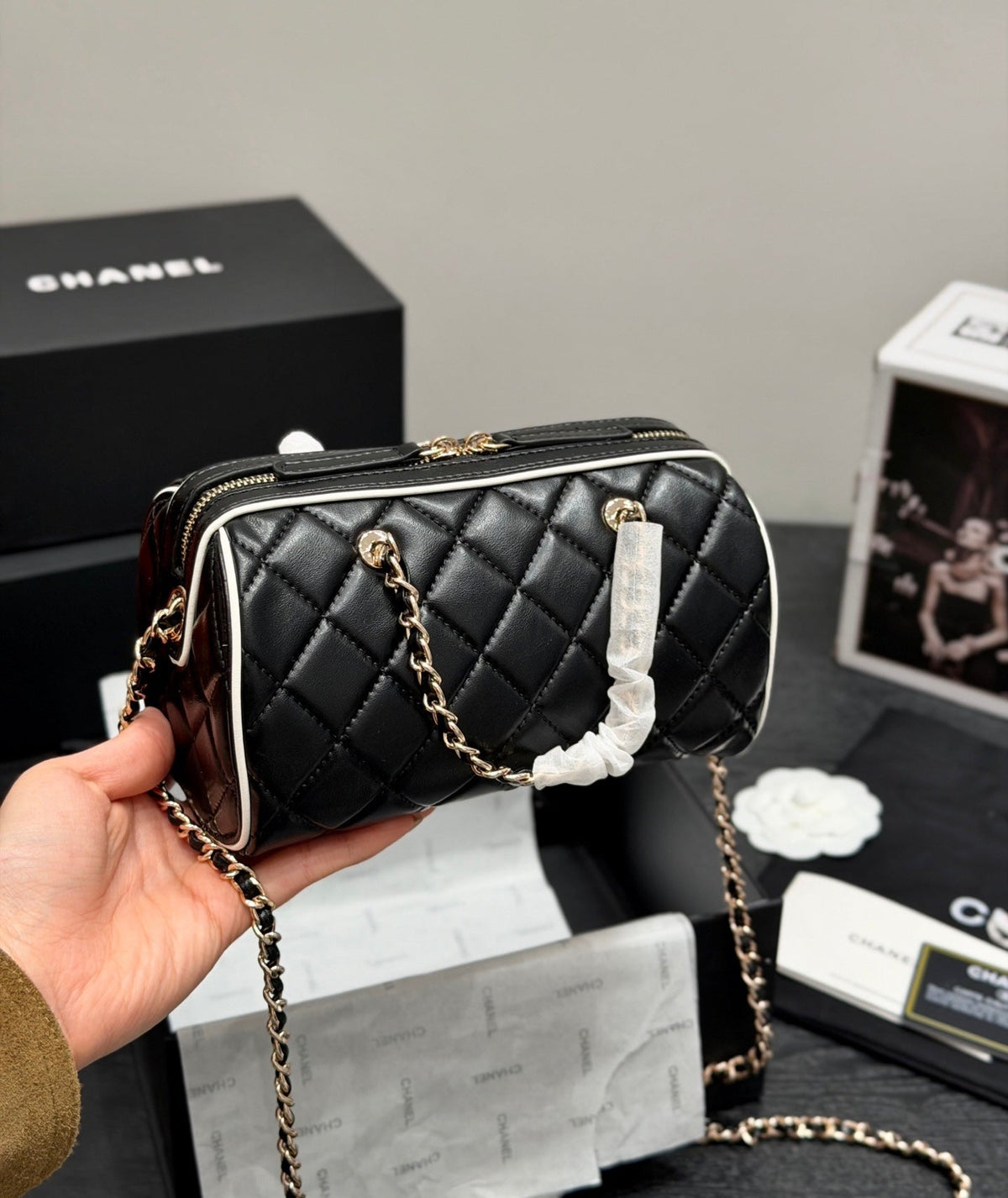 Serenityll 2001113 Chanel Bag 11.5*18.5*11c'M product image 7, provided for visual reference and product detail review