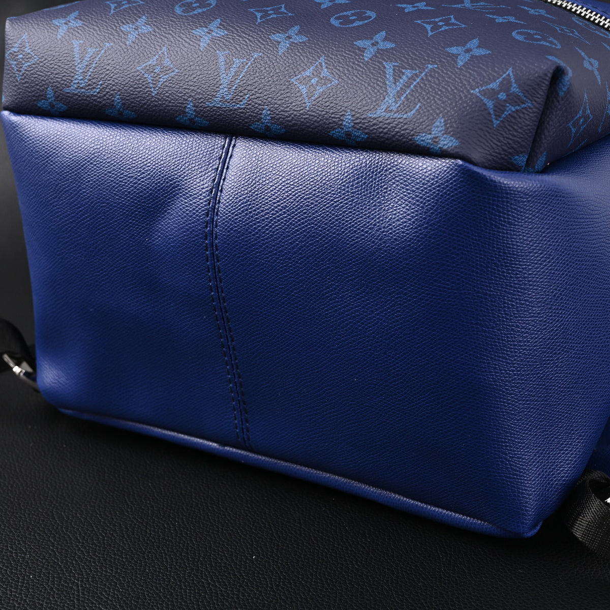 Louis Vuitton Discovery Backpack – Monogram Canvas in Blue - Blue with LV Monogram Accents product image 5, provided for