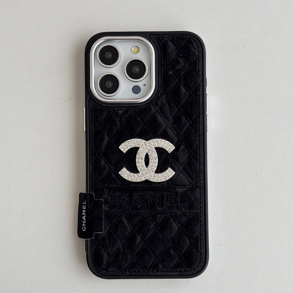 Serenityll 101615 iPhone Case product image 1, provided for visual reference and product detail review