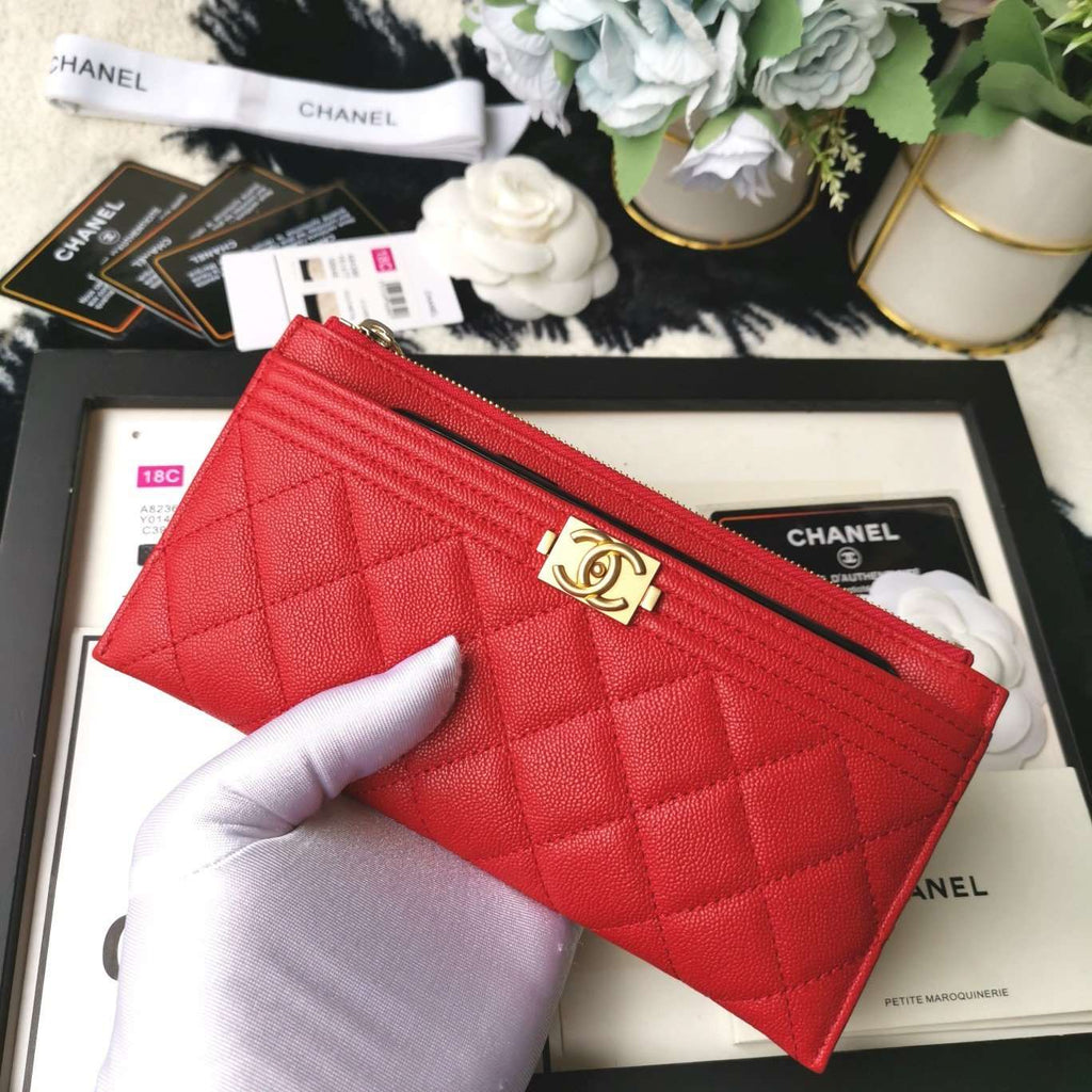 Chanel Caviar Quilted Zip Boy Pouch - Red product image 2, provided for visual reference and product detail review