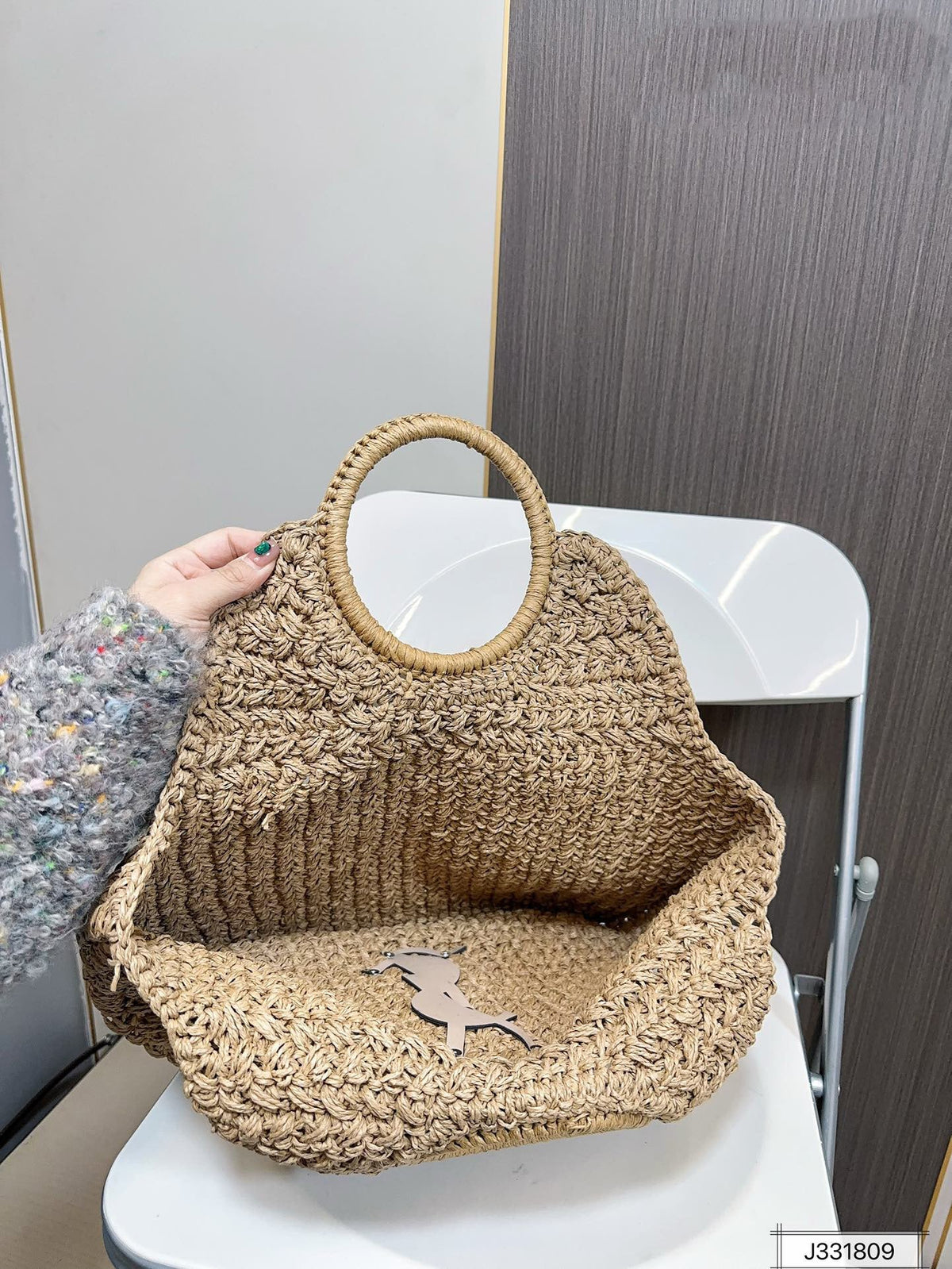 YSL Saint Laurent Summer Raffia Tote Bag product image 7, provided for visual reference and product detail review