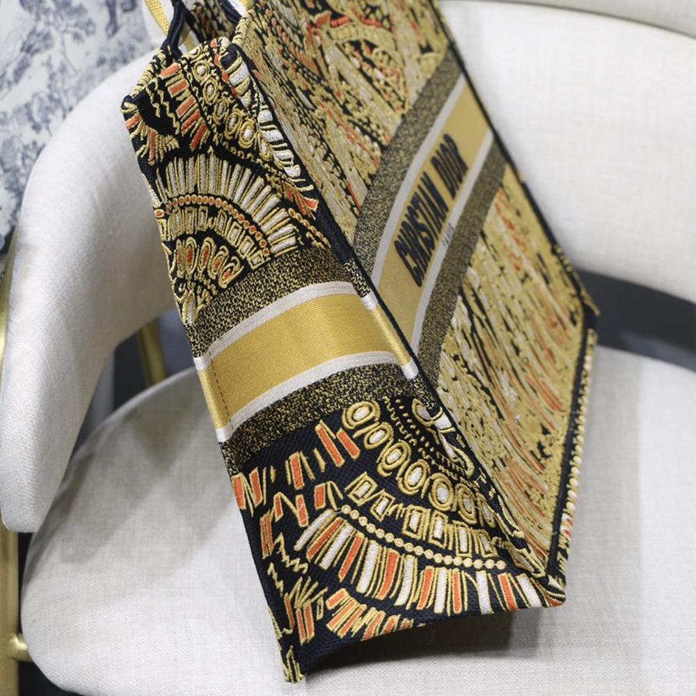 Dior Book Tote product image 4, provided for visual reference and product detail review