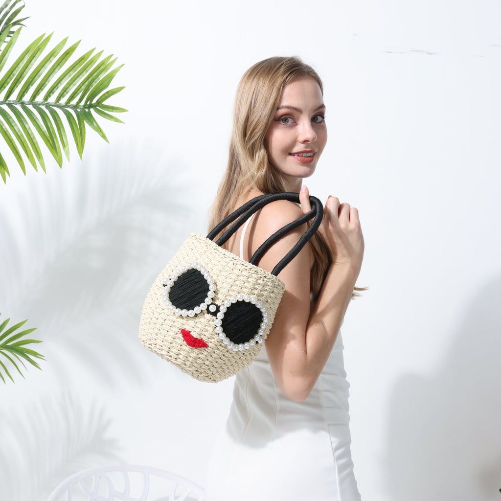 The Diva Tote Bag - Beige product image 8, provided for visual reference and product detail review