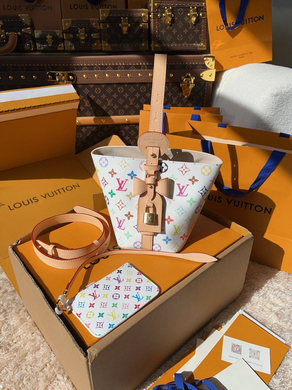 LV Neverfull MM Multicolor Monogram Canvas Tote Handle Bag with Leather Trim and Pouch product image 1, provided for visual
