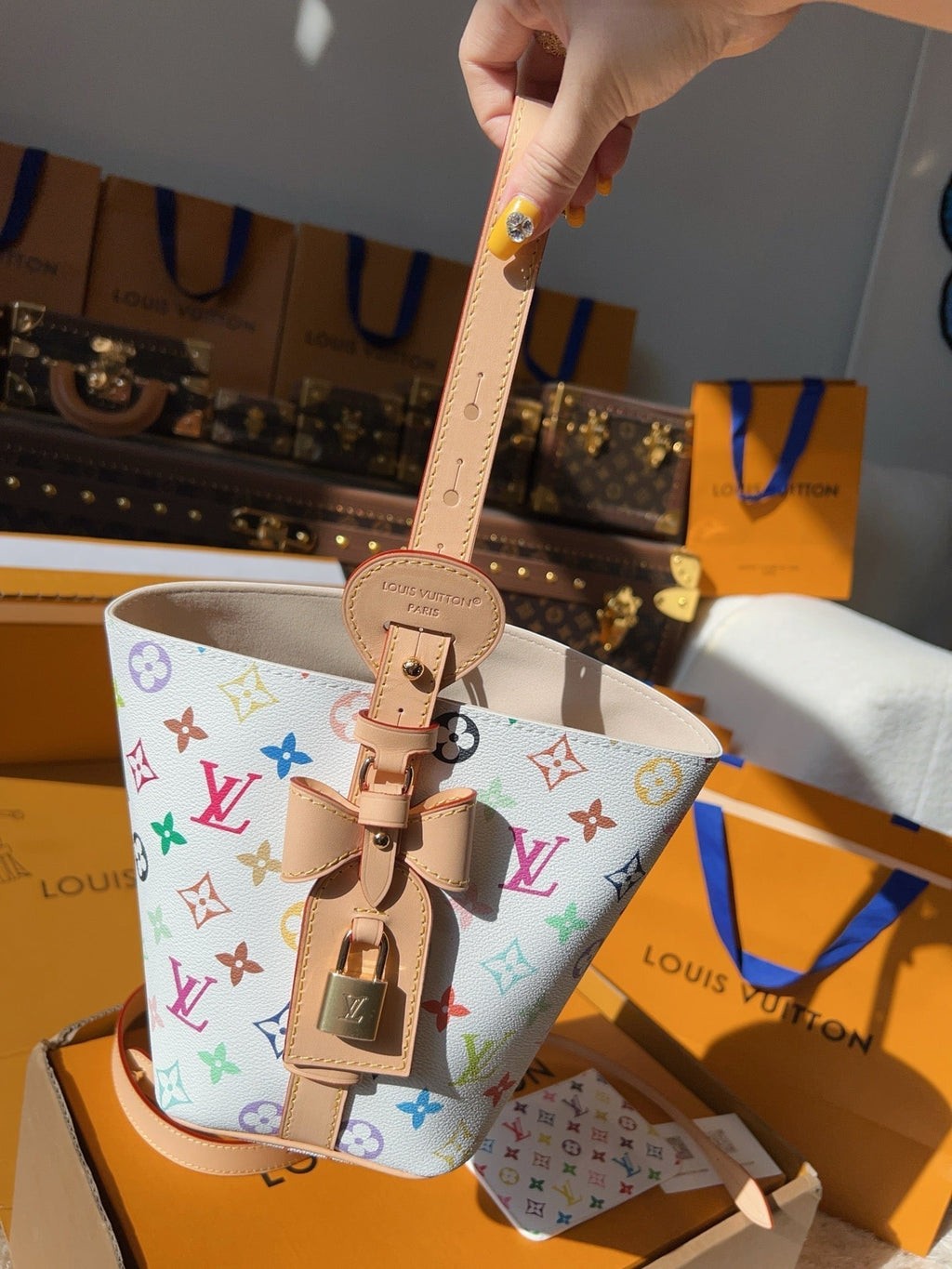 LV Neverfull MM Multicolor Monogram Canvas Tote Handle Bag with Leather Trim and Pouch product image 5, provided for visual