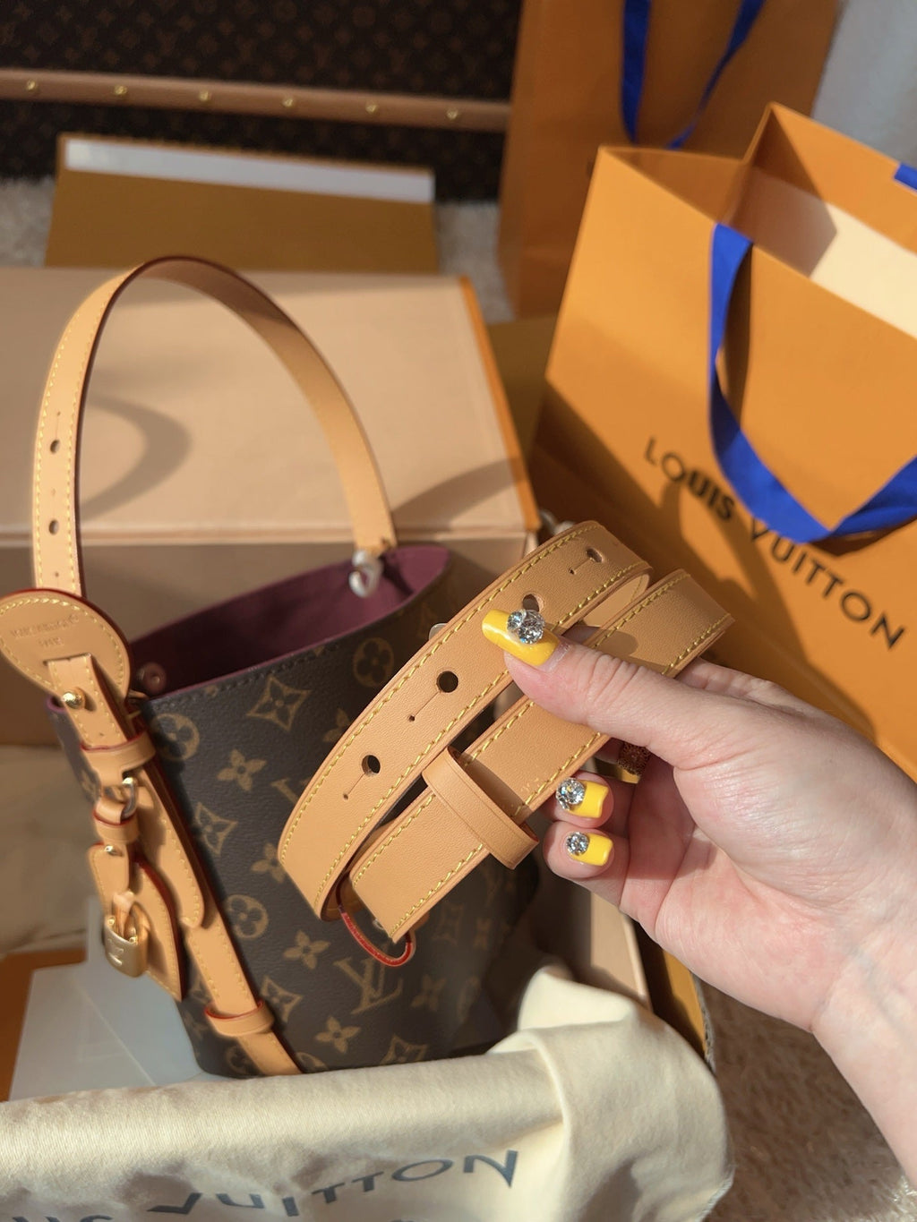 LV Sac Noé BB Monogram Canvas Bucket Shoulder Bag with Leather Trim and Drawstring Closure product image 2, provided for