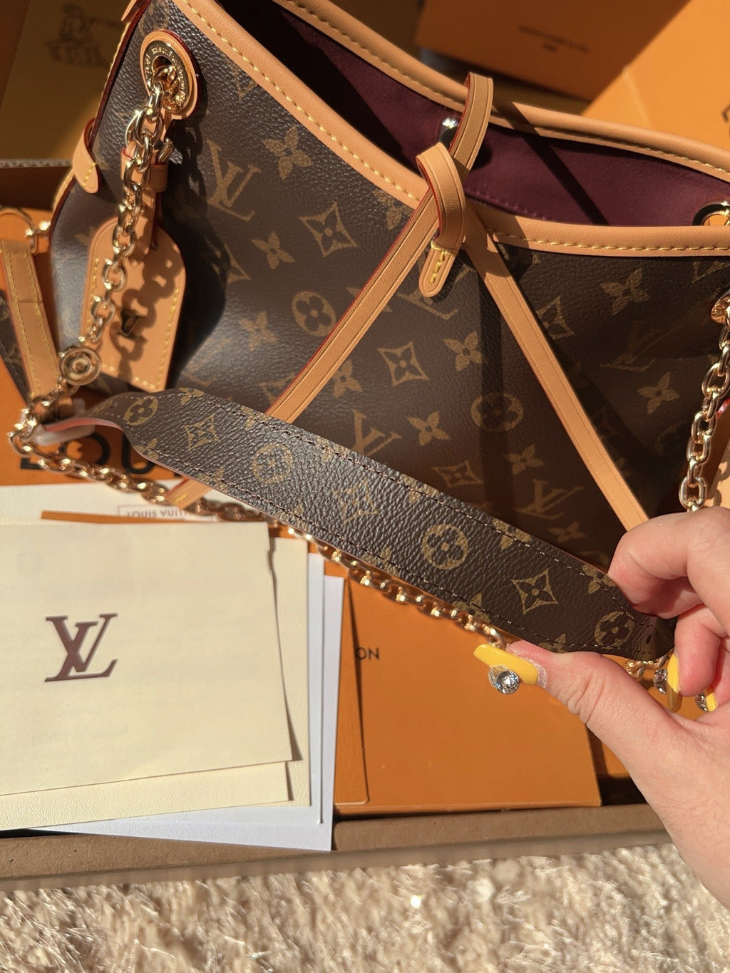 LV Pochette Metis Monogram Canvas Crossbody Bag with Chain Strap product image 6, provided for visual reference and product