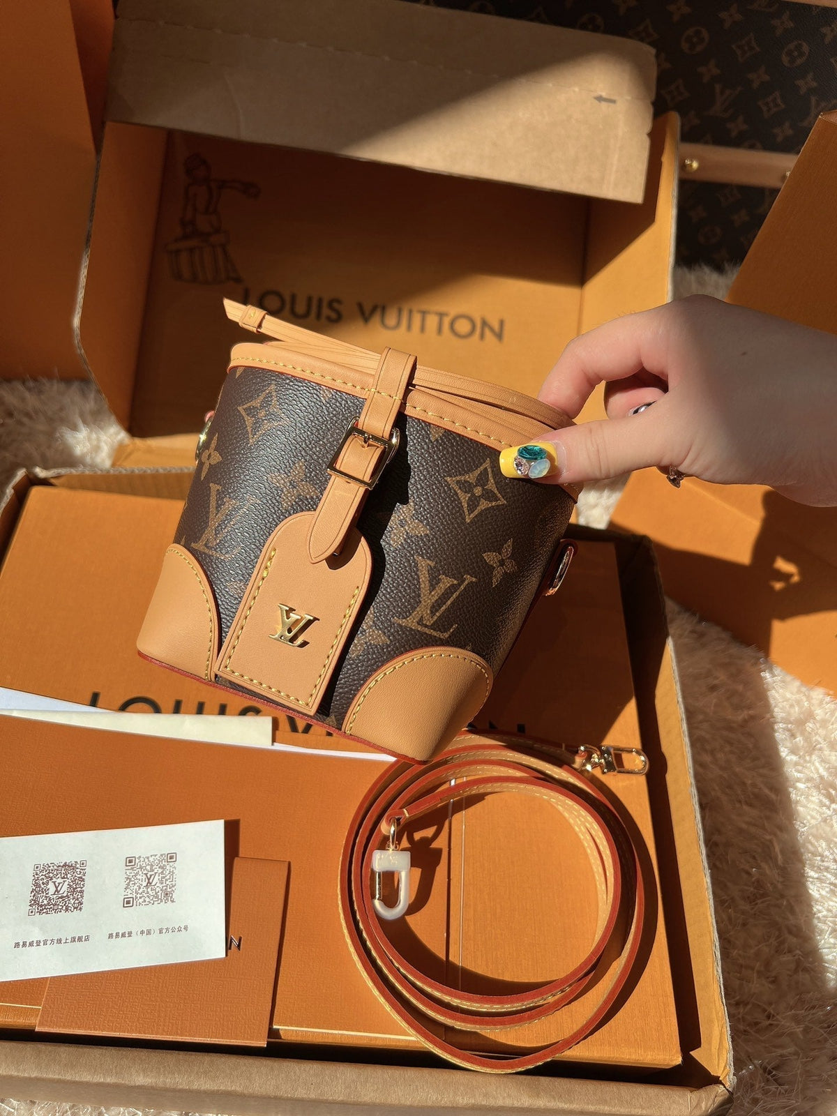 LV Mini Drawstring Bucket Bags product image 1, provided for visual reference and product detail review