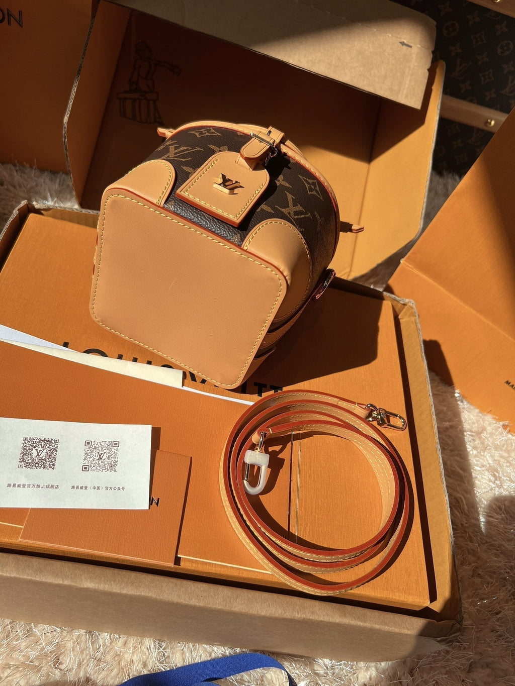 LV Mini Drawstring Bucket Bags product image 4, provided for visual reference and product detail review