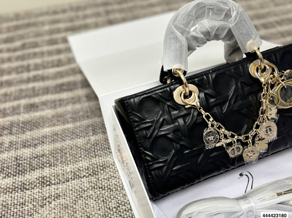 Serenityll 181930 Bags product image 3, provided for visual reference and product detail review