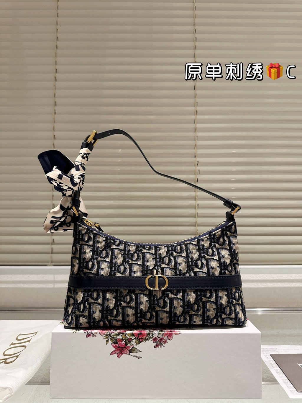 Serenityll 181943 Bags product image 1, provided for visual reference and product detail review