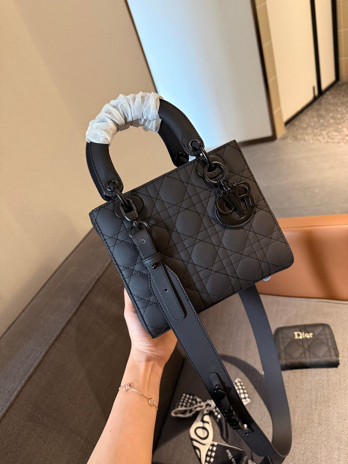 Serenityll 181940 Bags 20cm product image 1, provided for visual reference and product detail review