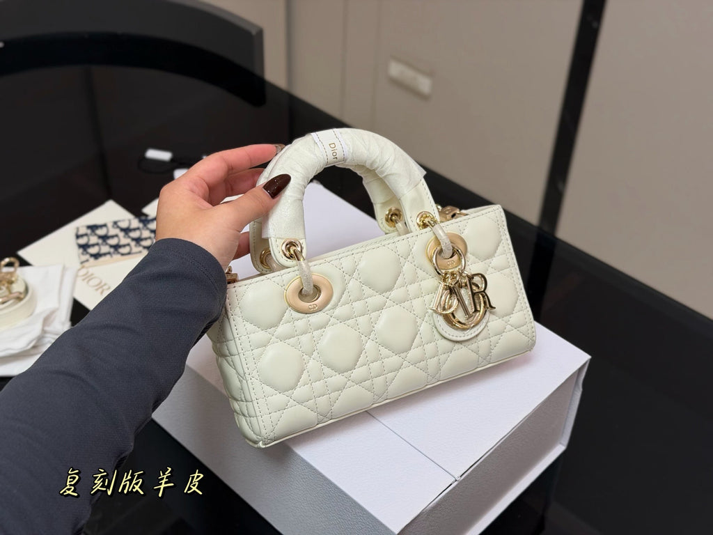 Serenityll 181942 Bags 22cm product image 2, provided for visual reference and product detail review