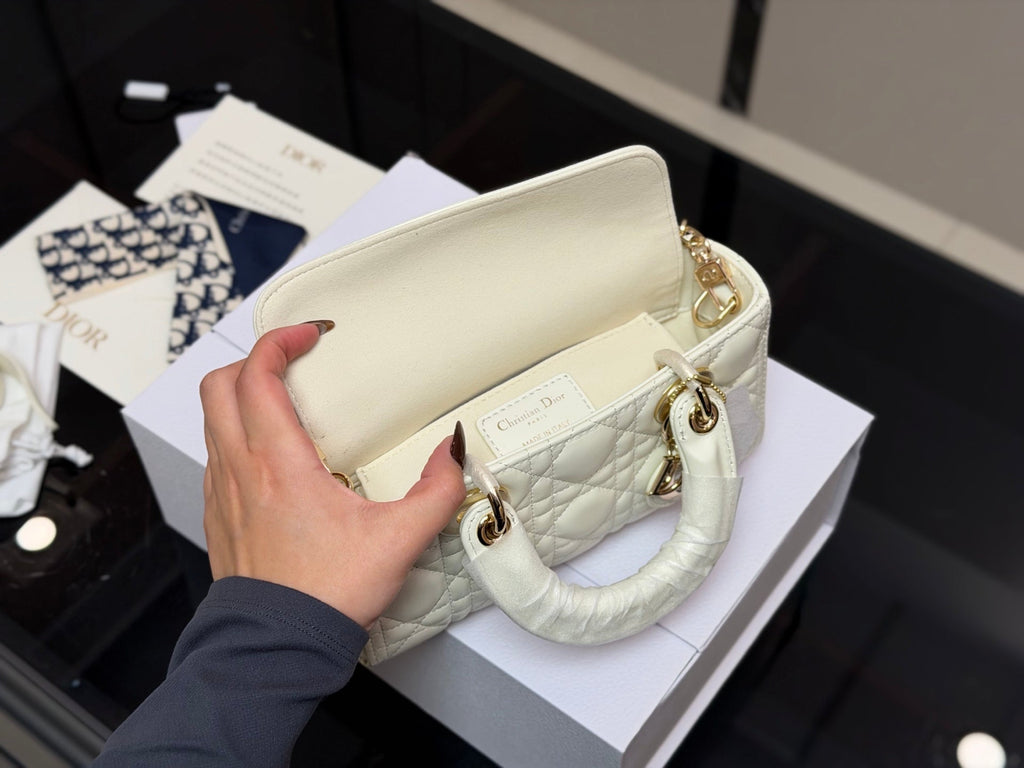 Serenityll 181942 Bags 22cm product image 7, provided for visual reference and product detail review