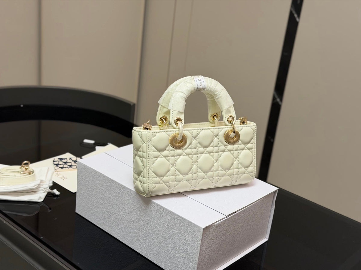 Serenityll 181942 Bags 22cm product image 5, provided for visual reference and product detail review