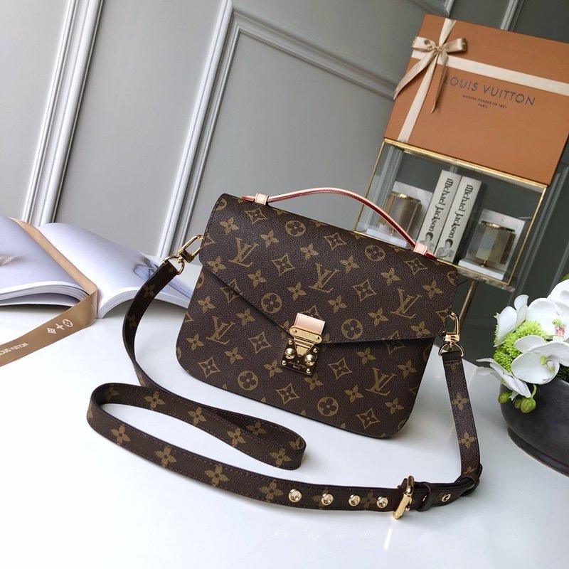 Louis Vuitton Pochette Métis product image 1, provided for visual reference and product detail review