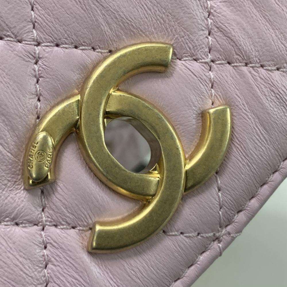 Chanel Mini Flap Bag Pink with Top Handle product image 9, provided for visual reference and product detail review