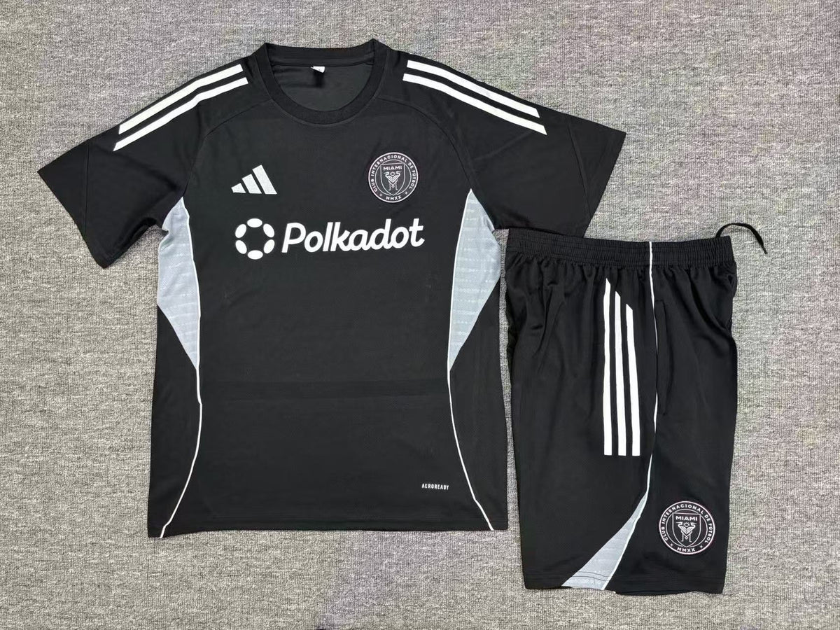 Kids Inter Miami Training Tracksuits 25/26 Football Kit product image 2