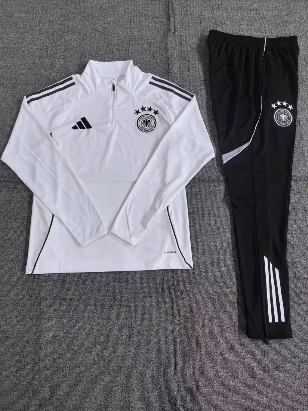 Kids Germany Training Tracksuits 2025-26 Football Kit product image 2