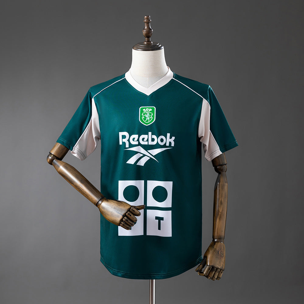 Retro Sporting CP Jersey 2000-01 Football Kit Soccer product image 1