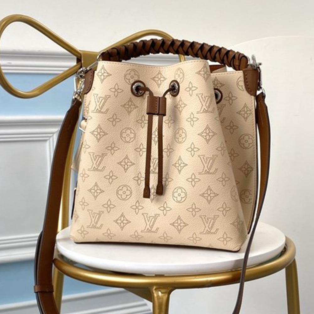 Louis Vuitton Néonoé BB Bucket Bag - Cosmic Latte product image 2, provided for visual reference and product detail review