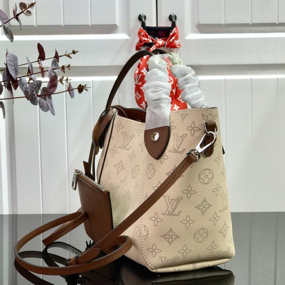 LV Hina PM Tote Bag product image 2, provided for visual reference and product detail review