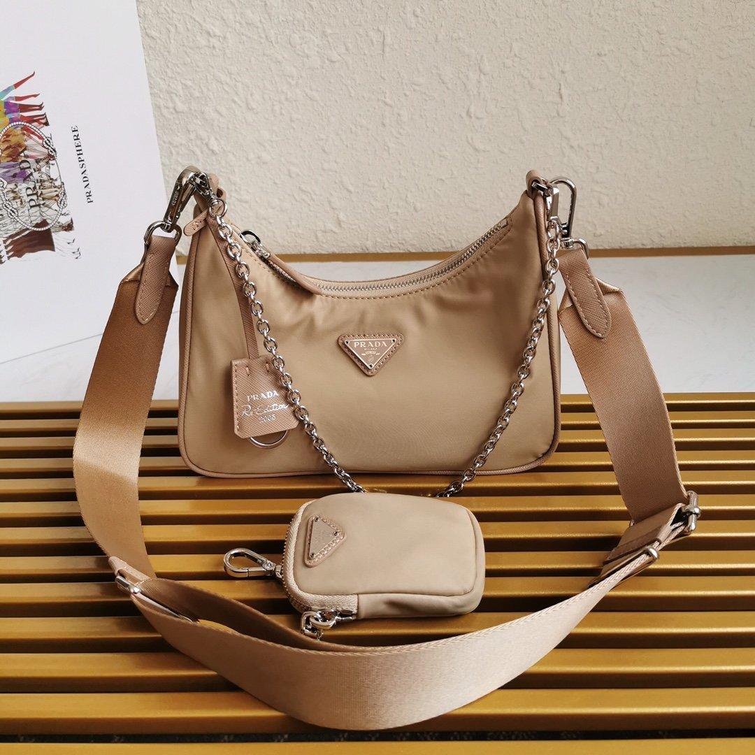 Prada Re-Edition 2005 Nylon Bag product image 1, provided for visual reference and product detail review