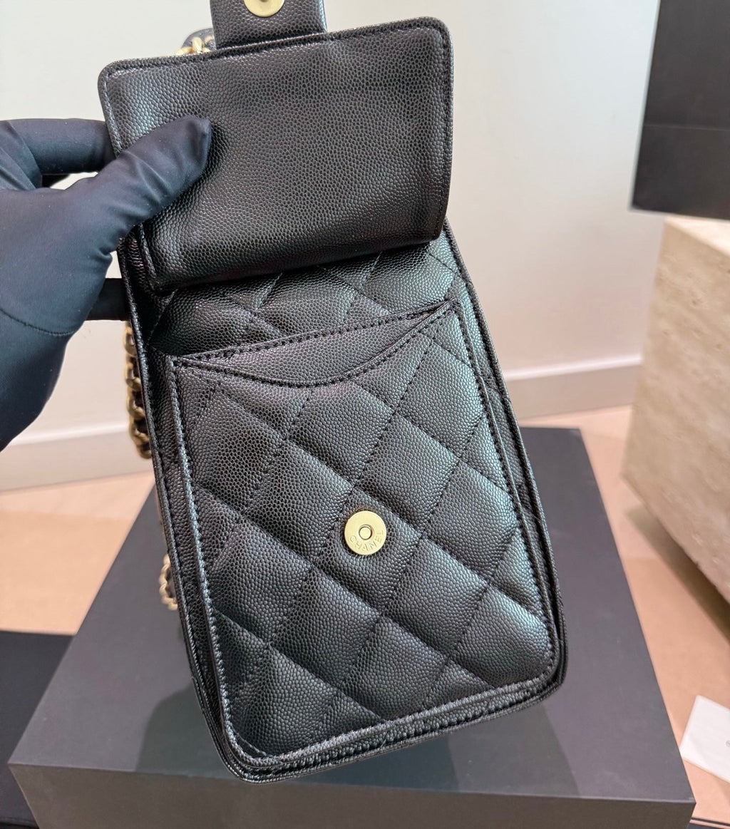 Serenityll 200109 Chanel Bag 25cm product image 7, provided for visual reference and product detail review