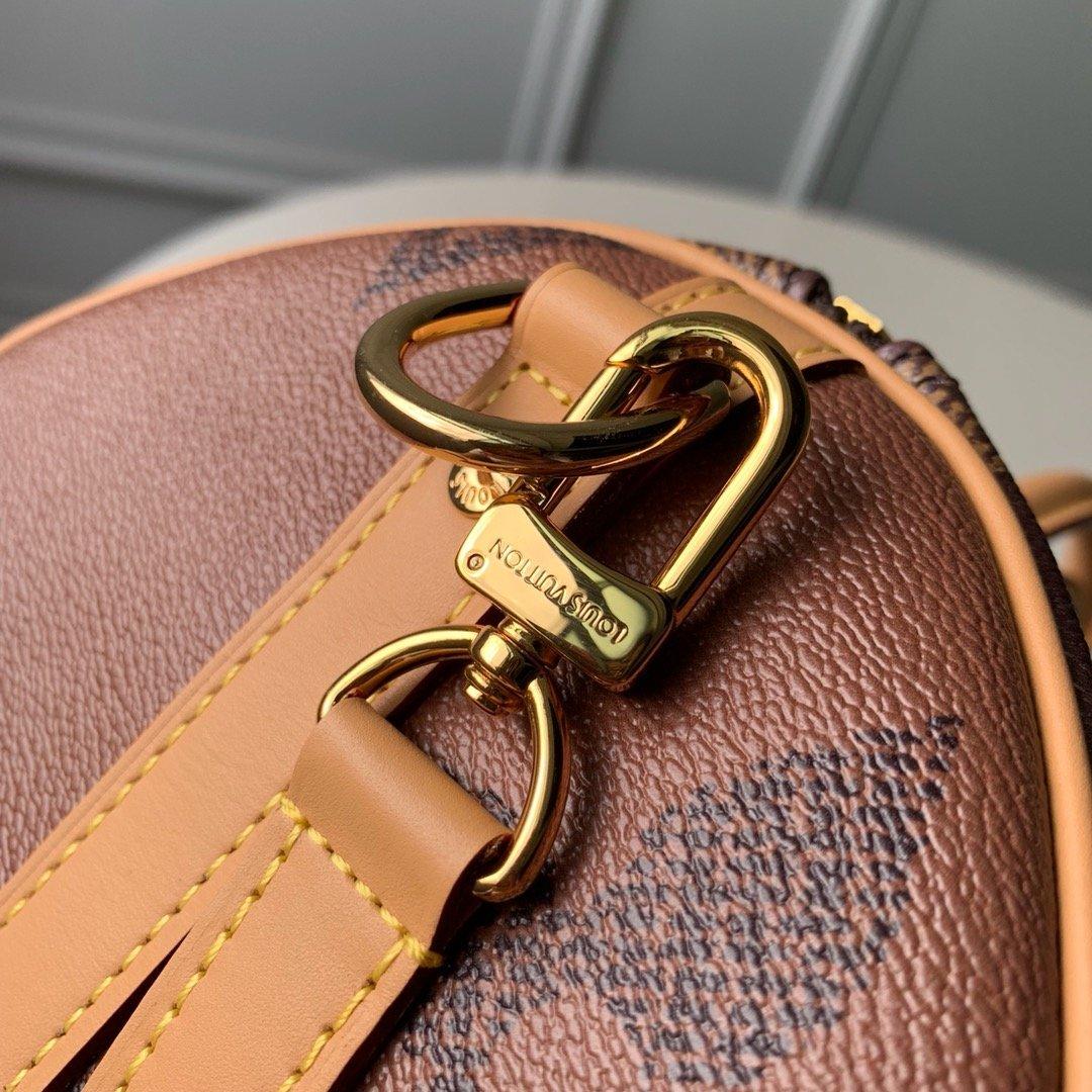 Louis Vuitton Giant Monogram Speedy Bag product image 6, provided for visual reference and product detail review