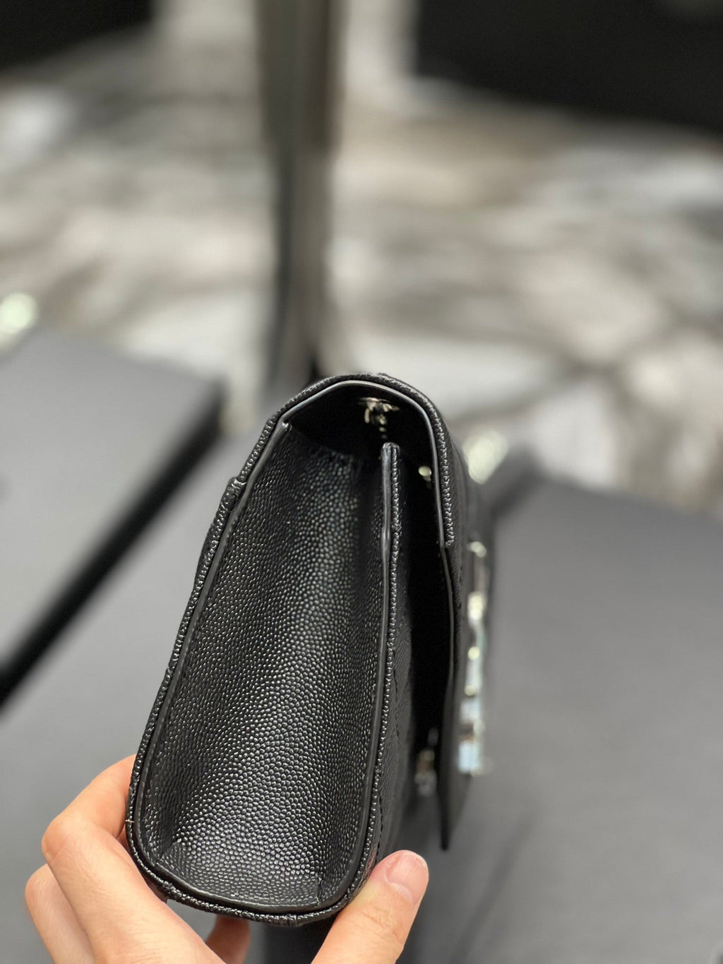 YSL Envelope Bag 21cm 526286 02 - Black product image 6, provided for visual reference and product detail review