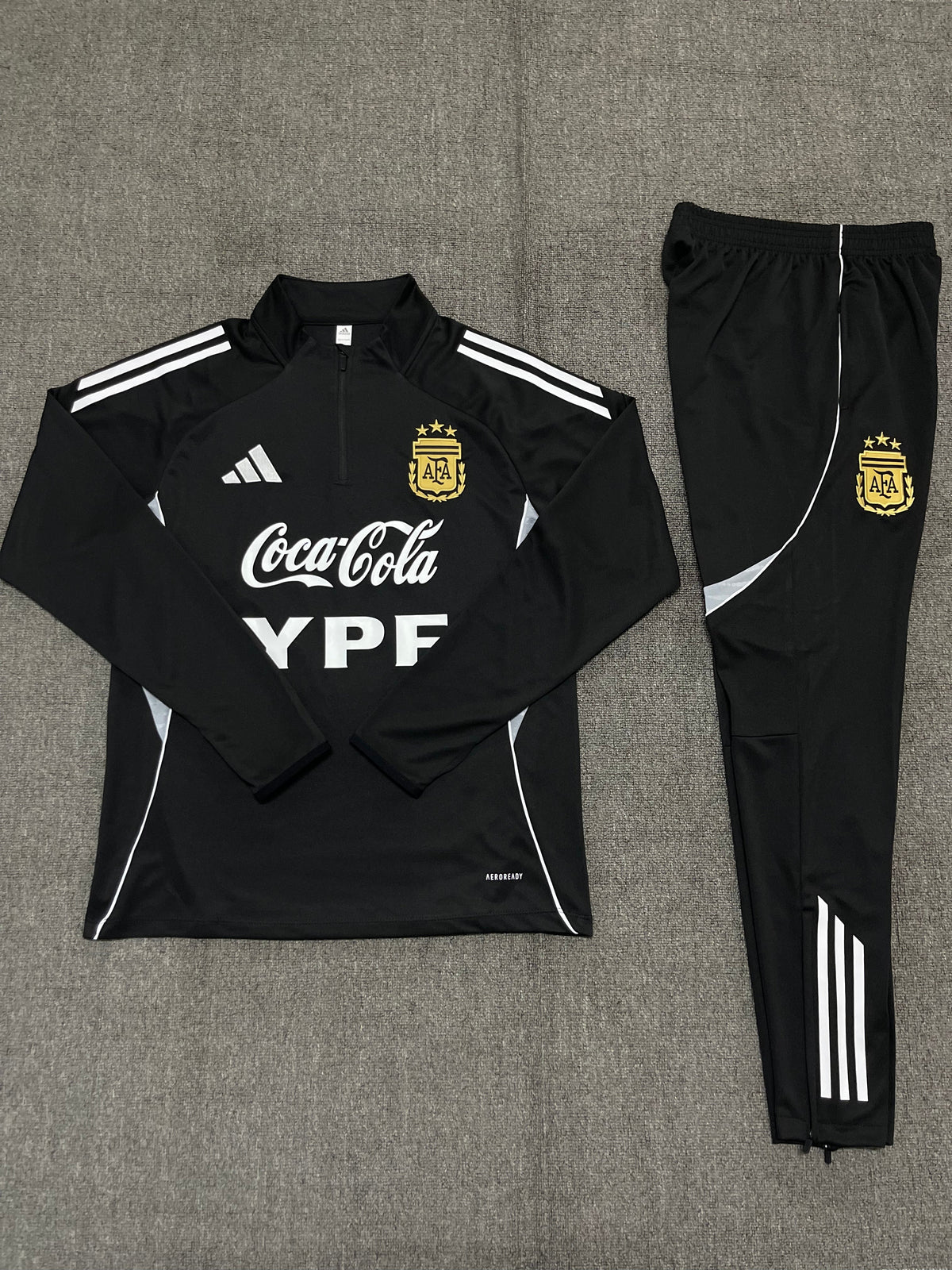 Kids Argentina Training Tracksuits 25/26 Football Kit product image 2