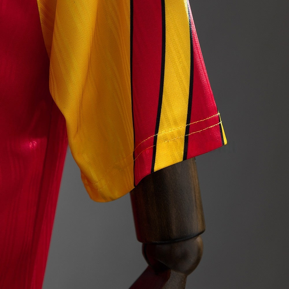 Galatasaray Jersey 1997-98 Home Retro Football Kit product image 3