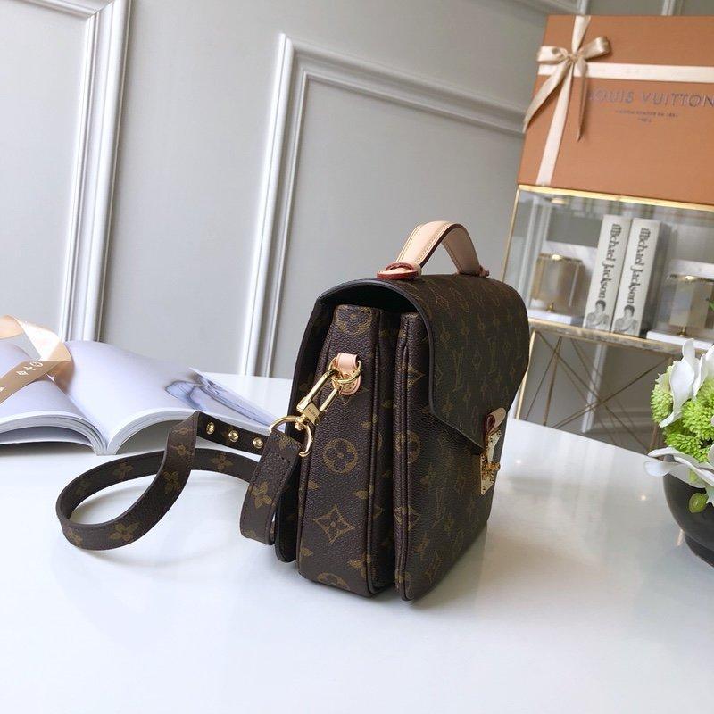 Louis Vuitton Pochette Métis product image 3, provided for visual reference and product detail review