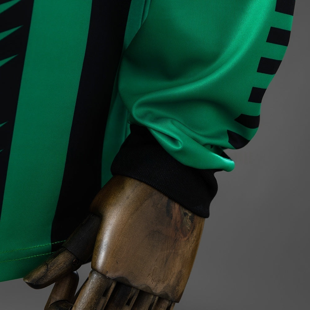 Wolfsburg Away Jersey 1995-1996 Retro Long Sleeves Football product image 3