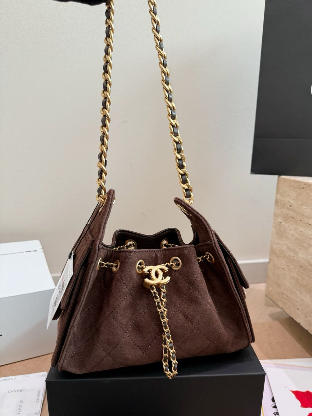Serenityll 2001112 Chanel Bag product image 4, provided for visual reference and product detail review