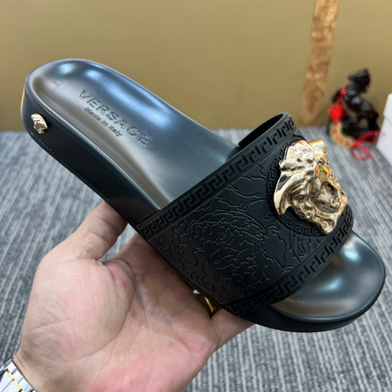 YVS7 Unisex Leather Slippers product image 1, provided for visual reference and product detail review