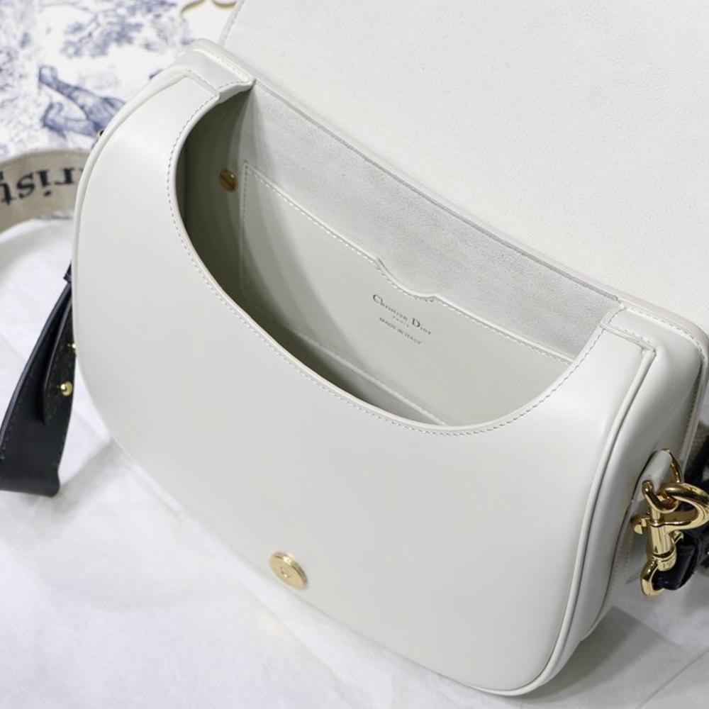 Medium Dior Bobby Bag product image 6, provided for visual reference and product detail review