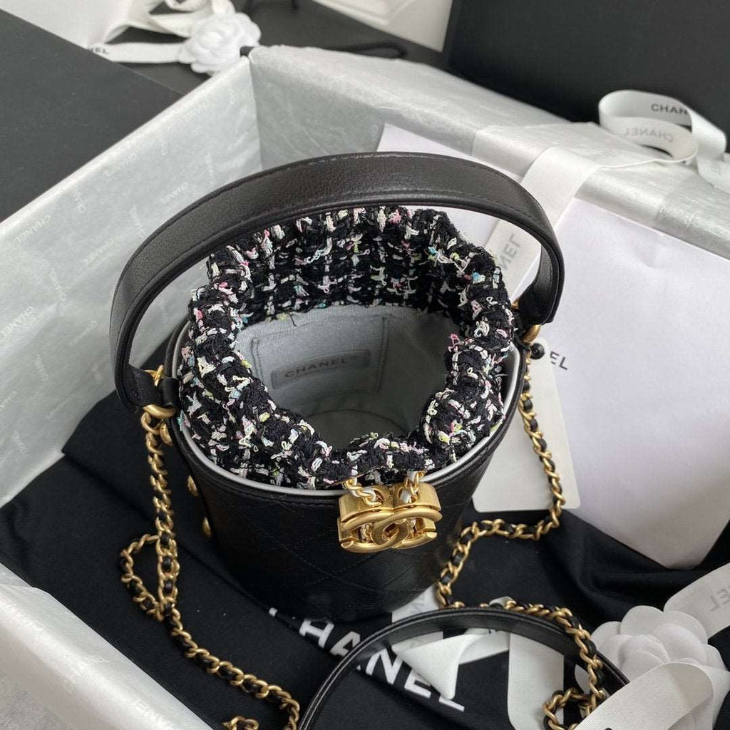 Chanel 2020 Tweed Soul Bucket Bag Black product image 8, provided for visual reference and product detail review