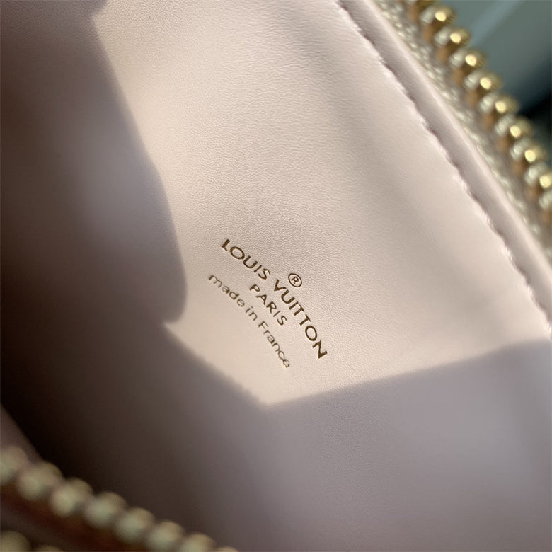 Louis Vuitton Coussin MM Bag Black - White product image 6, provided for visual reference and product detail review