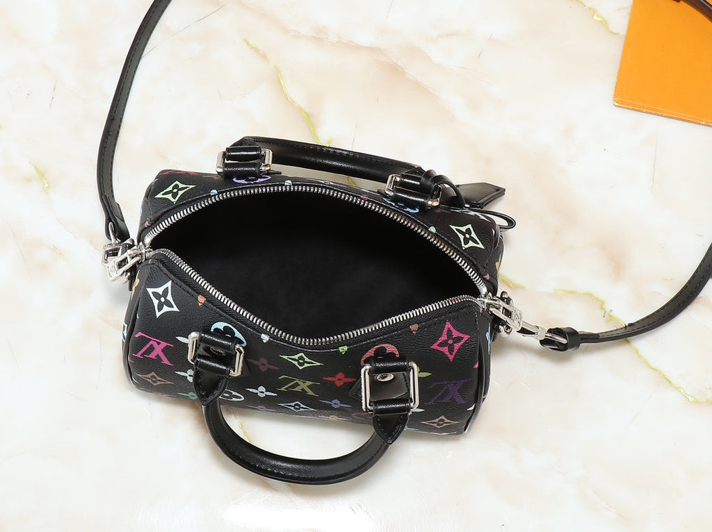 Louis Vuitton LV Speedy Bandouliere 20 Handbag product image 10, provided for visual reference and product detail review