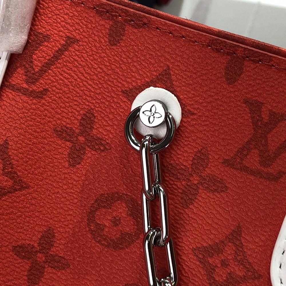 Louis Vuitton Tote Bag product image 7, provided for visual reference and product detail review